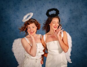 Pressefoto. 1 Möbus & Welling. Die Weihnachtsengel.12.10.25 Foto v. Thomas Welling