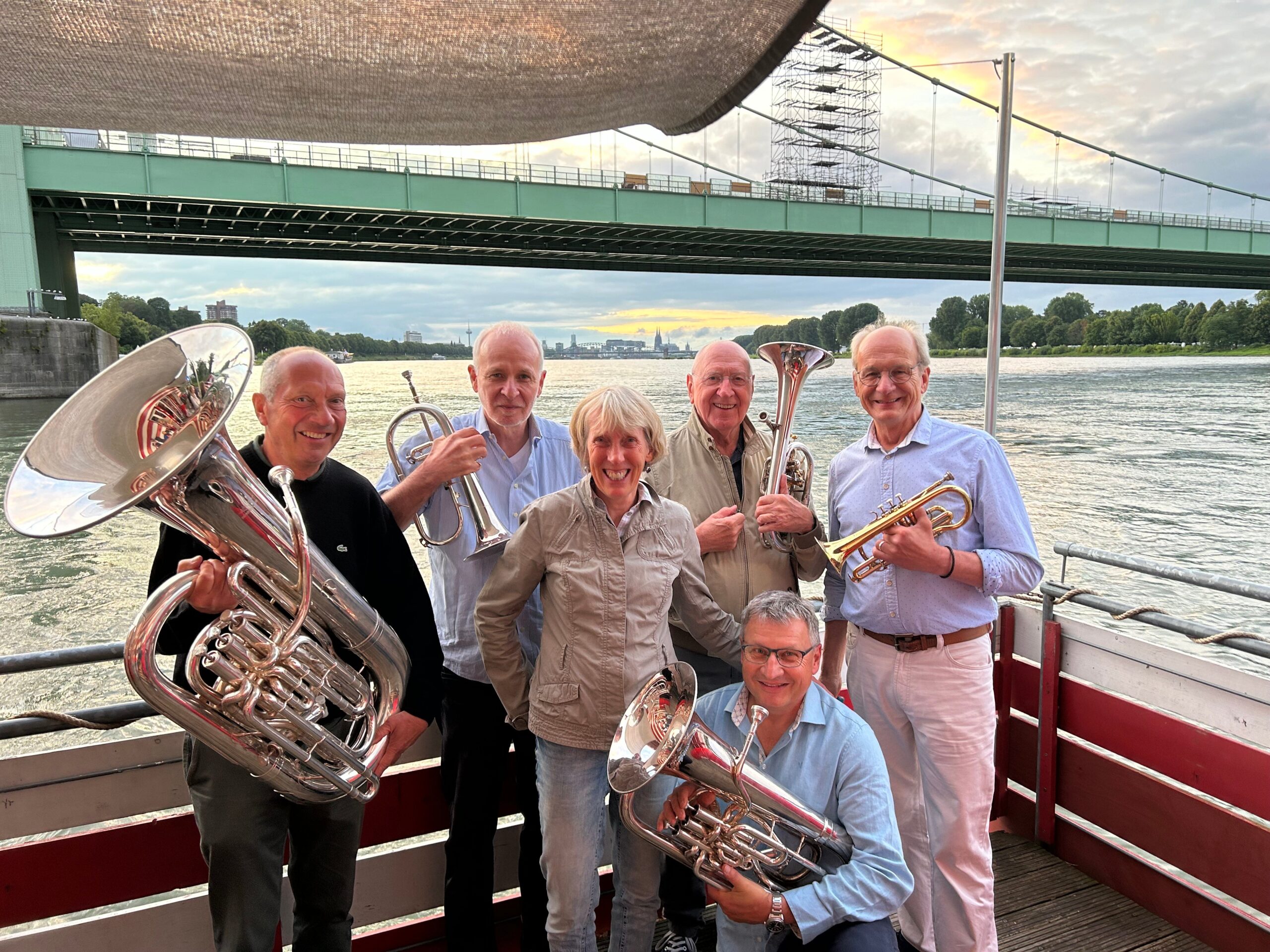 Foto Salon Brass Rodenkirchen . Max und Moritz 15.4.26